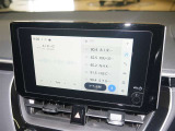 【ディスプレイオーディオ】スマートフォンとの連携で、いつものアプリや音楽を大画面で快適に楽しめます!ナビアプリの利用やハンズフリー通話にも対応し、ドライブをもっと便利で楽しい時間にしてくれます♪