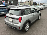 MINI認定中古車 車両本体価格に保証も含まれております!MINI認定中古車ですのでご安心くださいませ! BMW Premium Selection木更津 ・ MINI NEXT木更津