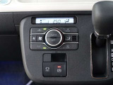 オートエアコンを装備しております!自動で調整してくれますので、車内も快適です☆