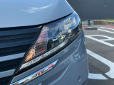 【LEDヘッドランプ】鮮やかな白色光で、クリアな視界を確保するLEDヘッドランプ装備♪
