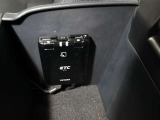 ETC車載器が搭載されているので、高速道路の乗り降りもノンストップで通過できます♪