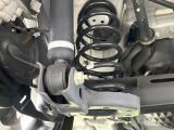 お車を安心してお乗りいただく為には、足回りの定期点検が欠かせません。サービスサポート(有償保証)では無料点検もご提供しており、安心のカーライフをお過ごしいただけるサポート体制が整っています。