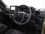 運転席廻りです。