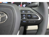 高速道路を頻繁に利用する方におすすめのレーダークルーズコントロール。前を走っている車との適切な距離を保って走行してくれます。長距離運転の疲労感も違いますよ。適度な休憩も忘れずに★