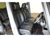 すわり心地の良い運転席・助手席です。長時間のドライブの疲れ軽減に貢献します。どうぞ快適なドライブを♪