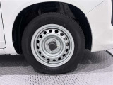 タイヤサイズは155/80R14です。