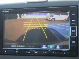 ★バックモニター搭載★ バック時目視しにくいクルマの周囲をカメラで映し出し、安全・安心駐車をサポート♪バックの苦手な方も後ろがハッキリ見えるので安心です☆