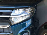 ☆オートライト機能☆車外の明るさに応じて自動的にヘッドランプを点灯・消灯。夕暮れ時やトンネルなどで役立ちます!