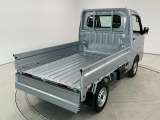 【3方開】荷台のゲートは3方向に。シーンに合わせ、効率よく荷物の積み下ろしが行えます♪