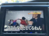 停車中にTVや動画を楽しむことができます。長距離移動の際の休憩時間などに、リラックスした時間をお過ごしください。(※安全運転を心がけてください)。