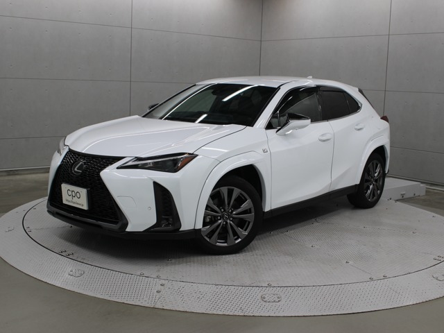 UX 250h Fスポーツ 4WD
