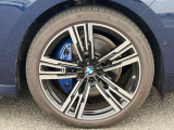 右前フロント 255/40R21