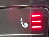 ●フロントシートヒーティング:運転席・助手席共に三段階で調節が可能なシートヒーターを装備しております。季節を問わず快適にご使用いただけます。