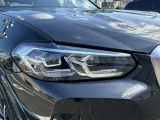 BMWを熟知したメカニックによる、360度の納車前点検。ドイツ本国と同様の教育・訓練を受けたメカニックが徹底的に点検、整備した後にお客様にお引渡しします。