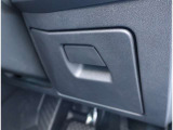 Audi正規ディーラーが高品質をお約束。高度な訓練・教育を受けたAudi専任メカニックが、100項目にもおよぶ精密な点検を実施。すべてクリアしたAudi車だけ、あなたのお手元に届けられるのです