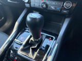 高級感のあるシフトレバー