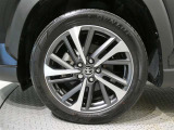 純正18インチアルミホイール装着のお車になります!!