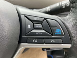 プロパイロット、高速道路や自動車専用道路を運転中にアクセル・ブレーキ・ハンドル操作をクルマがアシストしてくれます。
