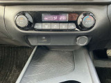 フルオートエアコン 温度設定をすれば自宅のエアコンのように車内の温度をコントロール
