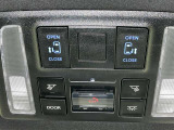 両側電動スライドドアで狭い所でも乗り降り楽々です!