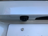 【バックカメラ】駐車時に安心のバックカメラが装備されています!