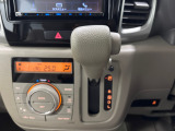オートマチックシフトレバーは、手になじみ操作しやすい形状で安全運転にもつながります♪