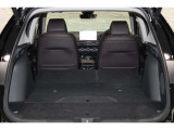 2列目シートを倒すと、広々としたラゲッジスペースが生まれます!大きな荷物や長い荷物も簡単に収納することができます!