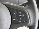 ◆アダプティブクルーズコントロール◆予め設定した車速内でクルマが自動的に加減速。前走車との適切な車間距離を維持しながら追従走行します。【LKAS】車線維持支援システムでステアリング操作を支援。