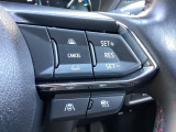 MRCC(マツダレーダークルーズコントロール)は先行車との車間を維持しながら追従走行を行い、長距離でのドライバー負担を軽減させてくれます。