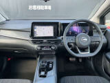 前席内装の全体像です。是非実車をご覧にお越し頂き実際にお座りください。