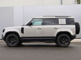 【電子制御エアサスペンション】￥352,000 路面状況に合わせて車高を調整できるエアサスペンションを装備。快適な乗り心地とDEFENDERならではの走破性を支えます。
