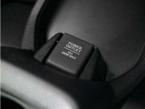 ◆12V電源ソケット◆スマートフォンの充電等にも便利な電源ソケット!使いやすい場所に装備されています。