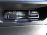 ETCももちろん搭載。いちいち料金所で停車する必要なんて当然ないです。スムーズにストレスなくドライブをお楽しみください。(※支払総額にセットアップ費用は含まれておりません。)