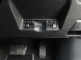 ETC!料金所も止まる事無くスイスイです!窓を開ける必要も無いので雨や花粉、排気ガスの浸入もありません!今や必需品ですネ!