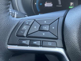 ステアリングスイッチが付いているので、運転中でも音量調整やチャンネル変更がスムーズにできちゃいます♪