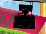 万が一のトラブルのときにも役に立つドライブレコーダーを装備しています。側面衝突や幅寄せ・割り込み対策に!