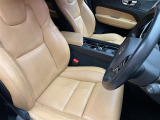 XC60  D4 AWD インスクリプション 4WD 本革シート