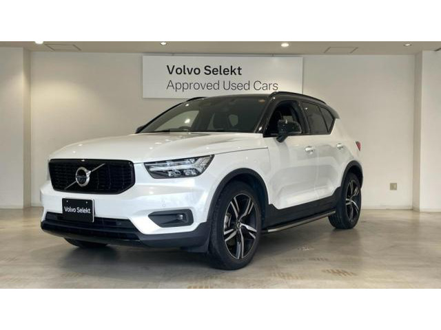 XC40 B4 AWD Rデザイン 4WD 