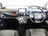 見通しのよい視界を確保!!誰でも運転しやすく疲れにくいデザインです♪