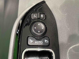 オート格納機能付きミラー キーフリーシステムのドア施錠に連動して自動的に格納!乗降時のミラー操作の手間が省けて便利です♪閉じ忘れを防げるほか、降車の直前まで後方の確認ができます!!