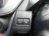 ボタンを押すだけで、駐車をサポートするアドバンストパークが付いています。