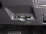 納車の前にはエンジンオイル、オイルエレメント、エアクリーナー、クーラント、バッテリー、ワイパーゴムのチェックまたは交換を行います!