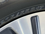 タイヤサイズは205/55R17