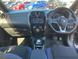 左右に視界が広く、隅々まで見渡すことができるので、とても運転がしやすいです!
