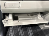 実用的な収納が、車内の各所にあります♪