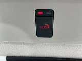 【 SOSコール 】事故や救急時などに、ボタンひとつで専門のオペレータに接続。警察や消防への連携をサポートします。(別途契約が必要です)