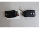 スマートキー。ドアの開錠施錠はドアノブに触れるだけ。センサーが感知して開錠施錠をしてくれます。