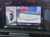 駐停車には便利なアラウンドビューモニター搭載。サイドモニターの切り替えも可能です。