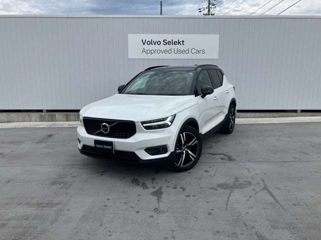 XC40 B4 AWD Rデザイン 4WD 