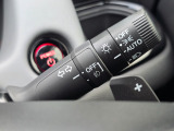 扱いやすさに配慮されたウインカーレバー。運転時の安心感を高めます。